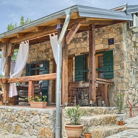 Stone House Vlasta Drnis Exterior photo